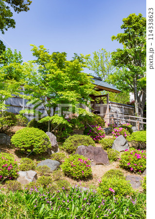 神戸市しあわせの村の日本庭園の貴人門 114338623