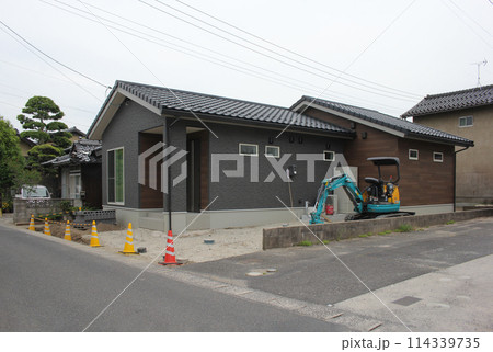 新築イメージ　平屋住宅　外構工事中 114339735