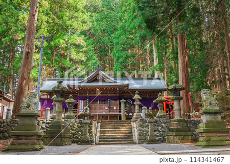三嶽神社・拝殿【塩尻市】 三嶽神社・拝殿【塩尻市】 114341467