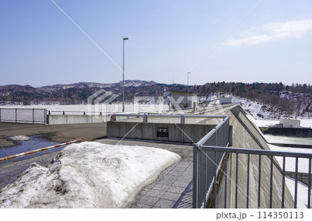 春の当別ダムを正面から・2024 春の当別ダムを正面から・2024 114350113