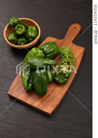 ピーマン ピーマン 114354350