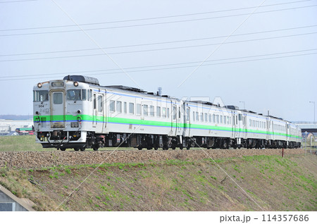 札沼線　石狩太美ーあいの里公園　JR北海道　キハ40+キハ48＋キハ40＋キハ143+キハ40 114357686