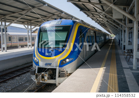 マレーシア鉄道 DUM 気動車 TUMPAT駅 マレーシア鉄道 DUM 気動車 TUMPAT駅 114358532