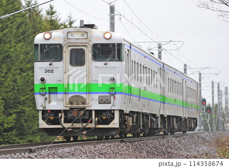 札沼線　石狩太美ーあいの里公園　JR北海道　キハ40-302+キハ141-12+キハ142-12 114358674