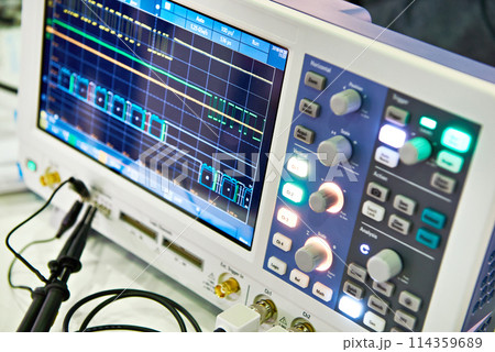 Spectrum analyzer 114359689