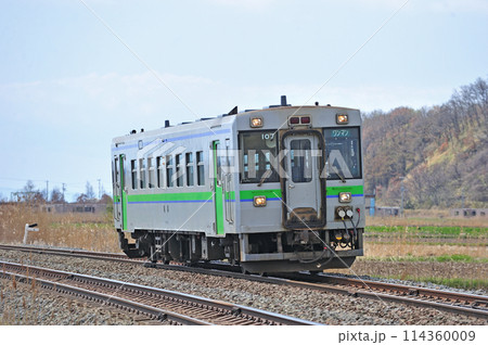 室蘭本線 有珠ー長和 JR北海道 キハ150-107(苫小牧) 室蘭本線 有珠ー長和 JR北海道 キハ150-107(苫小牧) 114360009