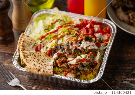 famous ameican halal food, chicken over rice 114360421