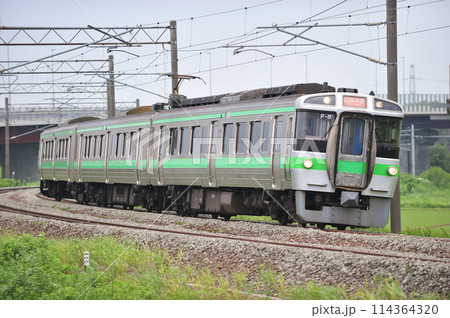 函館本線 豊幌ー江別 JR北海道 721系 F-5編成(札幌) 区間快速 函館本線 豊幌ー江別 JR北海道 721系 F-5編成(札幌) 区間快速 114364320