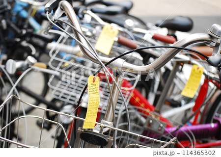 放置自転車 114365302