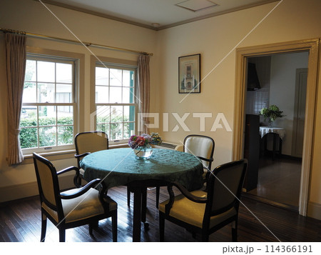 横浜山手西洋館のひとつ、山手234番館 114366191