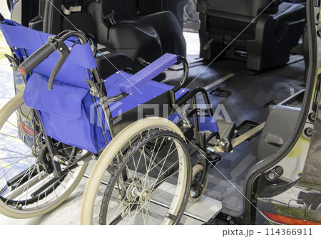 福祉車両 車椅子 114366911