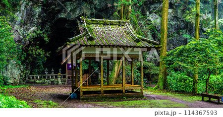 新緑の岩戸神社　パノラマ　【長崎県雲仙市】 114367593