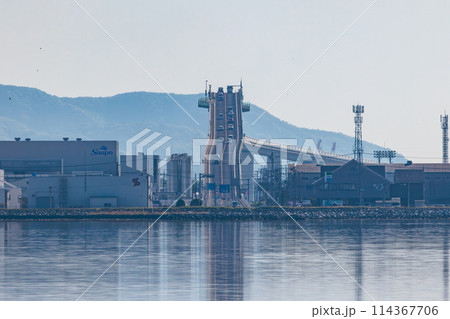江島大橋(ベタ踏み坂)島根県松江市八束町から鳥取県境港市渡町 江島大橋(ベタ踏み坂)島根県松江市八束町から鳥取県境港市渡町 114367706