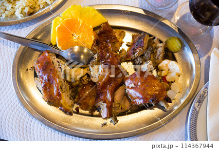 Top view of chopped grilled chicken 114367944