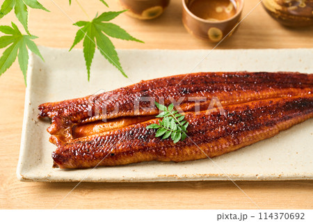 うなぎ蒲焼 うなぎ蒲焼 114370692