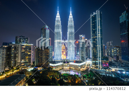 マレーシア　クアラルンプールペトロナスツインタワー 114370812