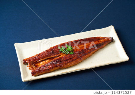 うなぎ蒲焼 114371527