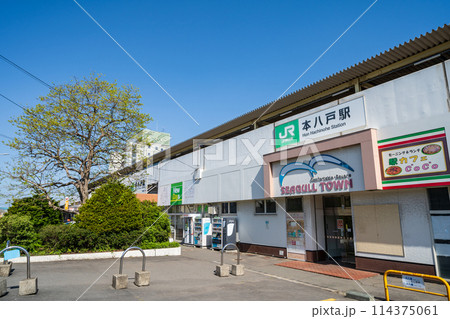 「青森県」JR本八戸駅舎の風景 114375061