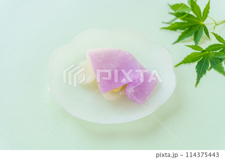季節の和菓子「唐衣」 季節の和菓子「唐衣」 114375443