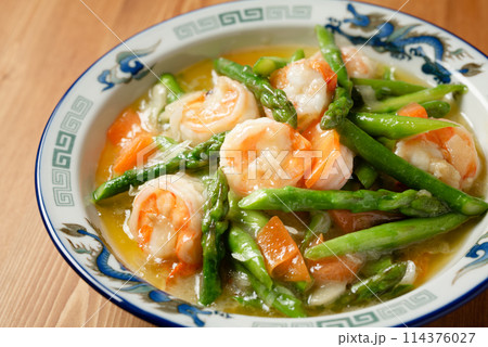エビとアスパラの中華炒め 114376027