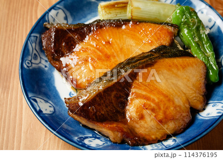 ブリの照り焼き ブリの照り焼き 114376195