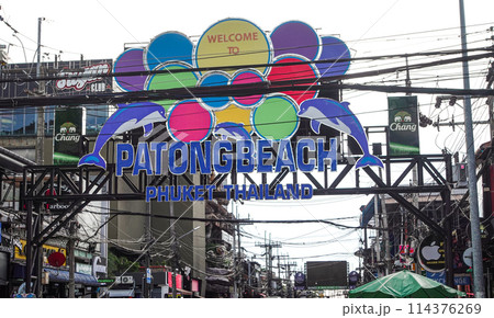 バングラ通りの入口看板 バングラ通りの入口看板 114376269