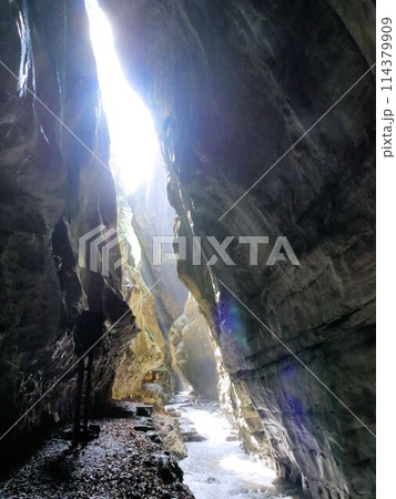 タミーナ渓谷 Tamina Gorge (スイス ザンクトガレン州) タミーナ渓谷 Tamina Gorge (スイス ザンクトガレン州) 114379909