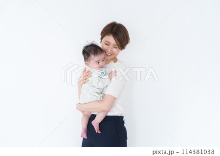 赤ちゃんとママ 赤ちゃんとママ 114381038