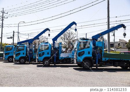 トラッククレーン車 114381233