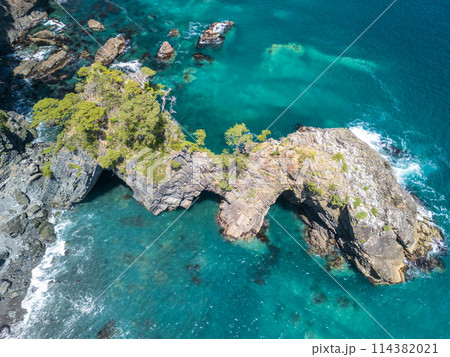「岩手県」ドローンで穴通磯付近を空撮 114382021