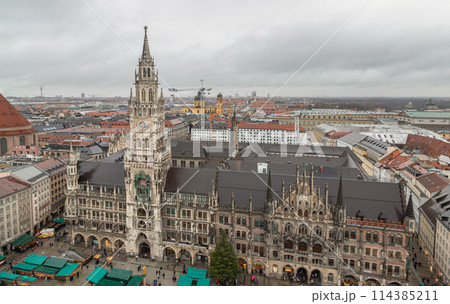 Aerial view of the New Town Hall (Neue Rathaus). Marienplatz square. Aerial view of the New Town Hall (Neue Rathaus). Marienplatz square. 114385211