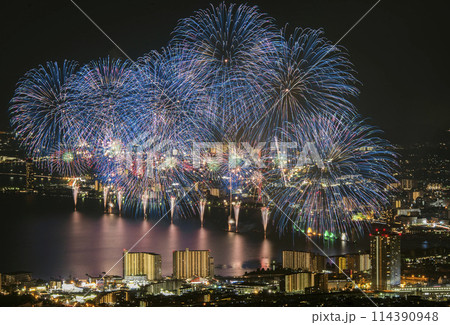 びわ湖大花火大会。滋賀県大津市、比叡山ドライブウェイ。 114390948