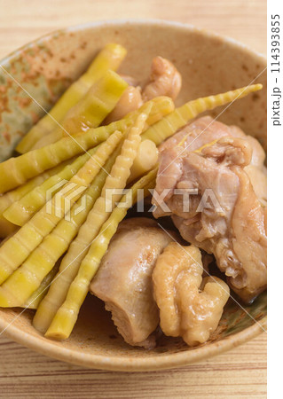 タケノコと鶏肉の煮物 114393855