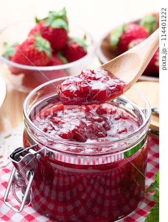 手作りの苺ジャム　（和歌山県産 まりひめ） 114401222