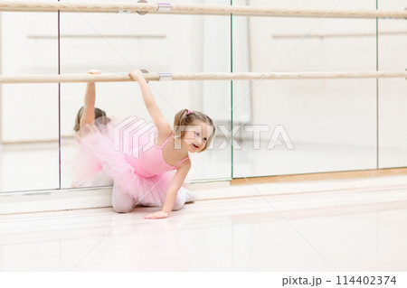 Little ballerina at ballet class Little ballerina at ballet class 114402374