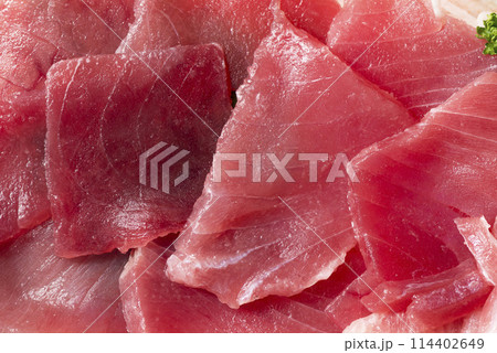 マグロの刺身 114402649