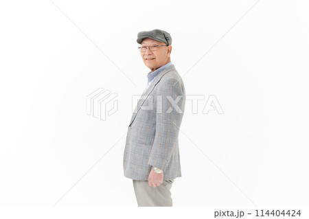 シニア男性 横向き ポートレート シニア男性 横向き ポートレート 114404424