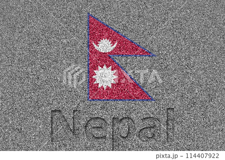 石板の上に描かれたネパールの国旗と、掘ったような「Nepal」の文字 114407922