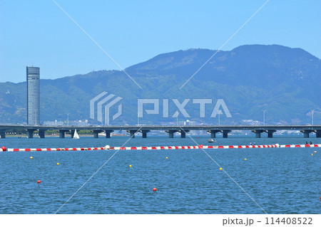 春の琵琶湖の風景 春の琵琶湖の風景 114408522