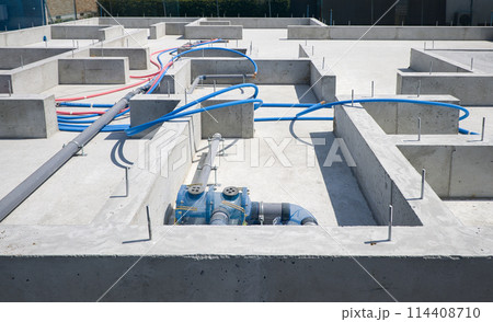 新築イメージ　住宅のコンクリート基礎 114408710