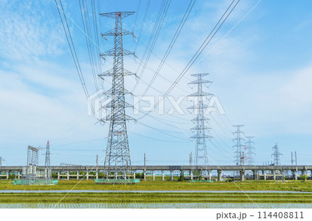 鉄塔のある風景 114408811