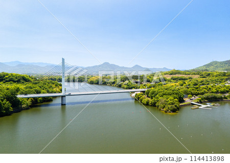 香川県のバス釣りの名所の府中湖 香川県のバス釣りの名所の府中湖 114413898
