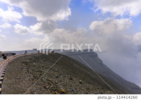 阿蘇山 中岳火口風景 (中岳・阿蘇火口周辺) 阿蘇市 阿蘇山 中岳火口風景 (中岳・阿蘇火口周辺) 阿蘇市 114414260