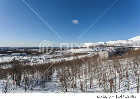 Hibiny, melting snow, spring sun, icicles, roads, Kirovsk Hibiny, melting snow, spring sun, icicles, roads, Kirovsk 114418665