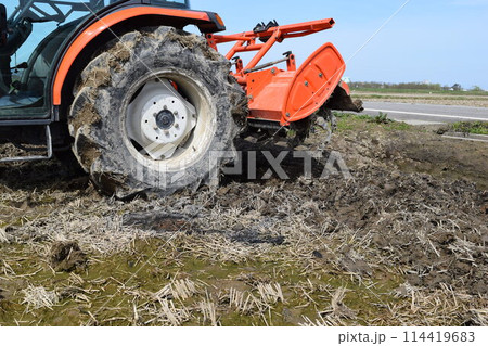 農業機械 トラクター 114419683