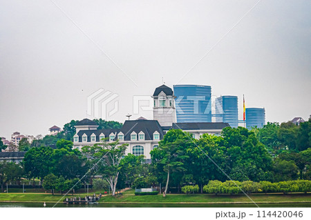 マレーシア プトラジャヤ プトラモスクの風景 マレーシア プトラジャヤ プトラモスクの風景 114420046