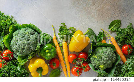 ほうれん草　かぼちゃ　人参　トマト　パセリ　ほうれんそう　パプリカ　緑黄色野菜 114420354