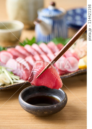 鰹の刺身 鰹の刺身 114421198