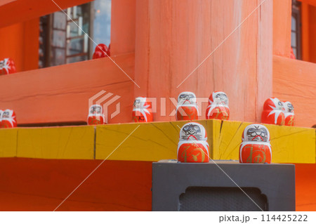 大阪府箕面市にある勝尾寺の達磨を撮影 114425222