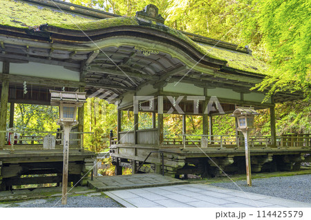 鞍馬寺参道 由岐神社(靫明神) 割拝殿 鞍馬寺参道 由岐神社(靫明神) 割拝殿 114425579